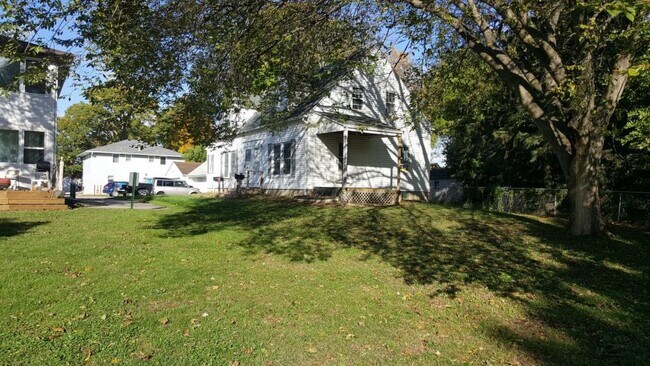 Foto del edificio - 862 9th Ave SE