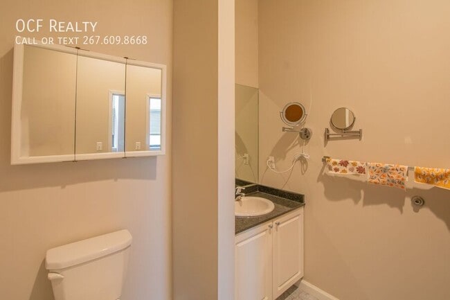 Photo - 1001 Chestnut St House