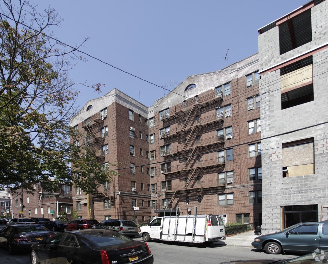1215 47th St, Brooklyn, NY 11219 Apartments in Brooklyn, NY