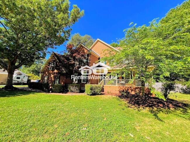 Foto del edificio - 804 Walnut Forest Ct