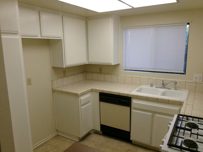 Foto del edificio - TWO BEDROOM CONDO IN CYPRESS AVAILABLE--CALL US TODAY!