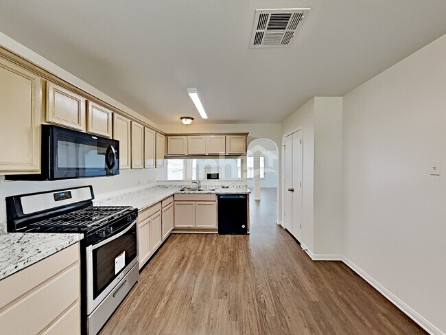 Foto del edificio - 23126 N Waterlake Dr