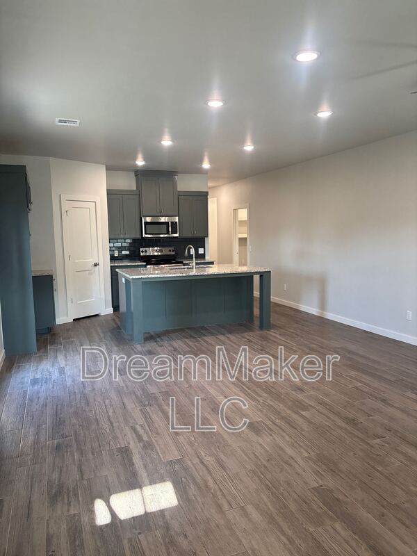 Photo - 1026 Riva Pkwy House