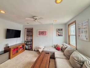 Building Photo - 93 Baxter St