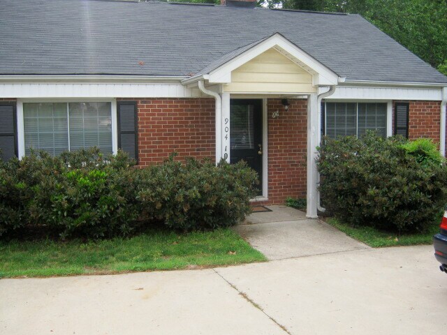 904 Chaney Rd, Raleigh, NC 27606 - Townhome Rentals in Raleigh NC ...