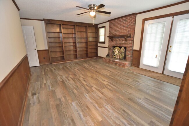 Building Photo - 1132 Niblick Dr