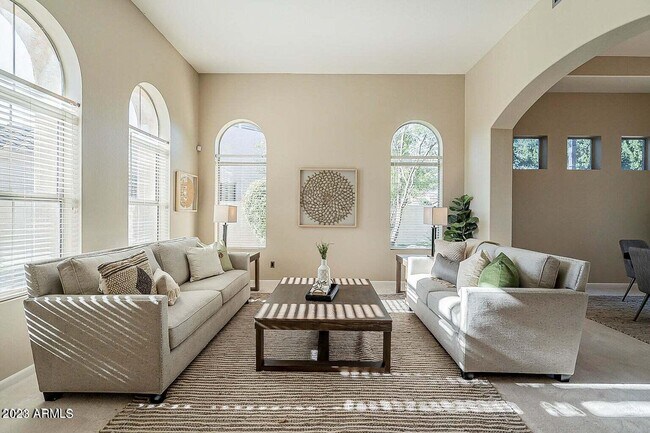 Building Photo - 6752 W Skylark Dr