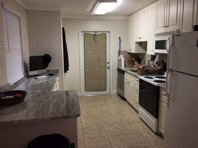 Foto del edificio - ***2 BED/1 BATH***NAPLES PARK*** NO HOA***...