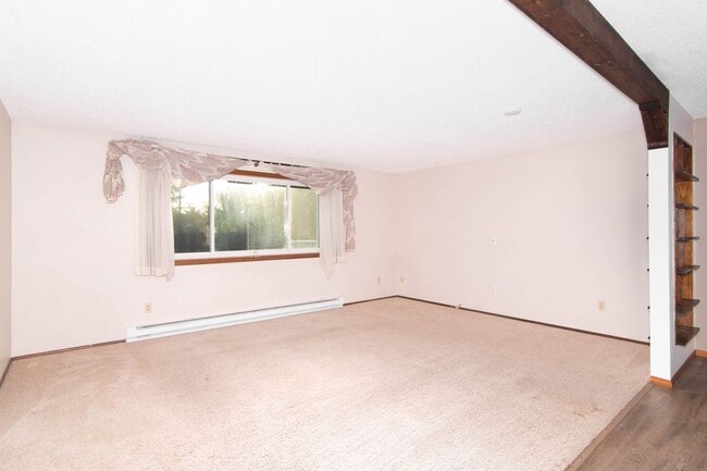 Building Photo - 906 S McDonald Rd