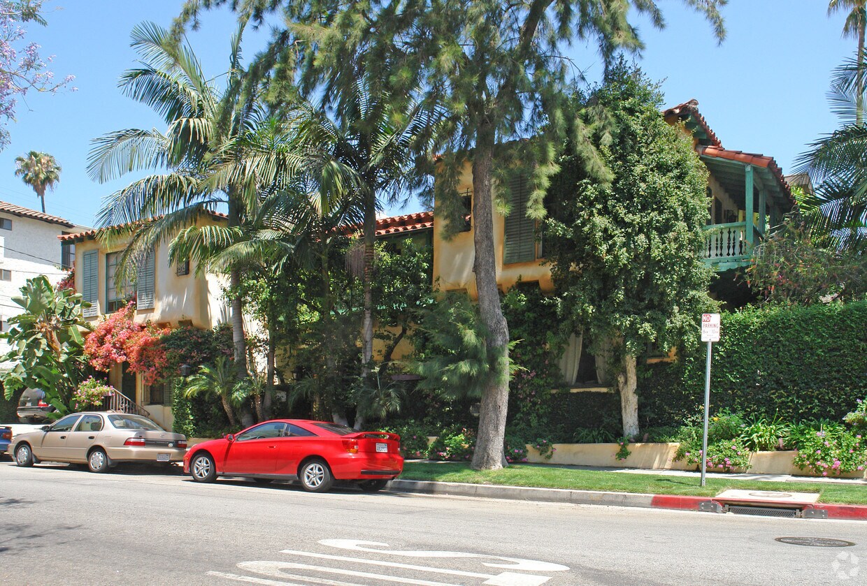 9027 Alden Dr, Los Angeles, CA 90048 Apartments in Los Angeles, CA