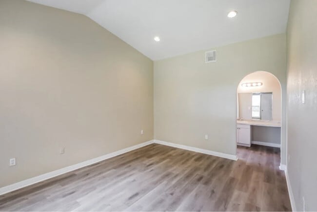 Foto del edificio - 210 NW 187th Ave