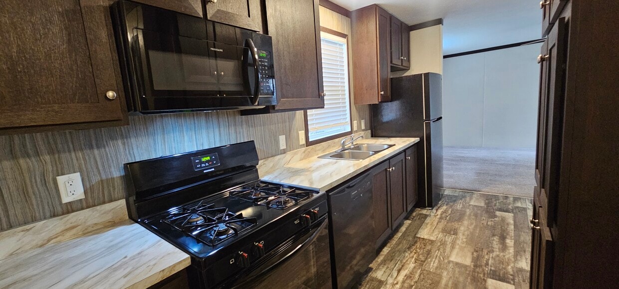 Foto principal - 67 Tulip Ln