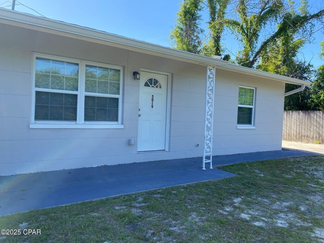 Foto principal - 5019 Cherry St
