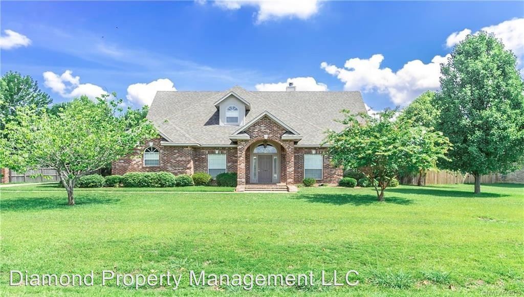 Primary Photo - 4 br, 2.5 bath House - 703 Duckwater Landing