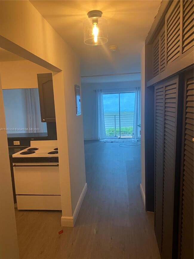 Foto del edificio - 1441 Lincoln Rd