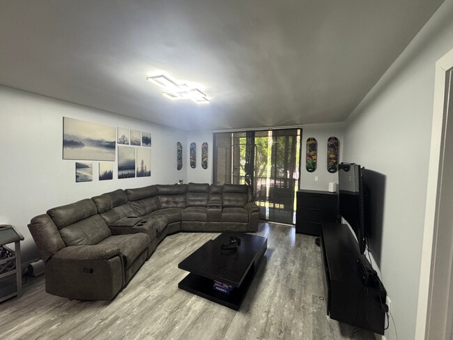 Foto del edificio - 8400 SW 133rd Avenue Rd