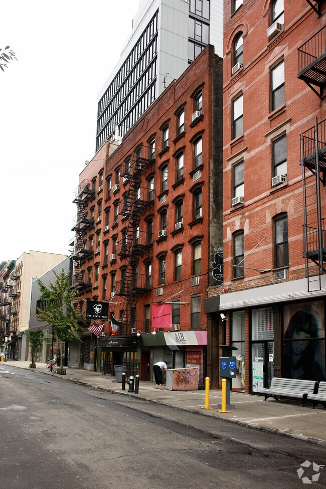 191193 Orchard St, New York, NY 10002 Apartments New York, NY