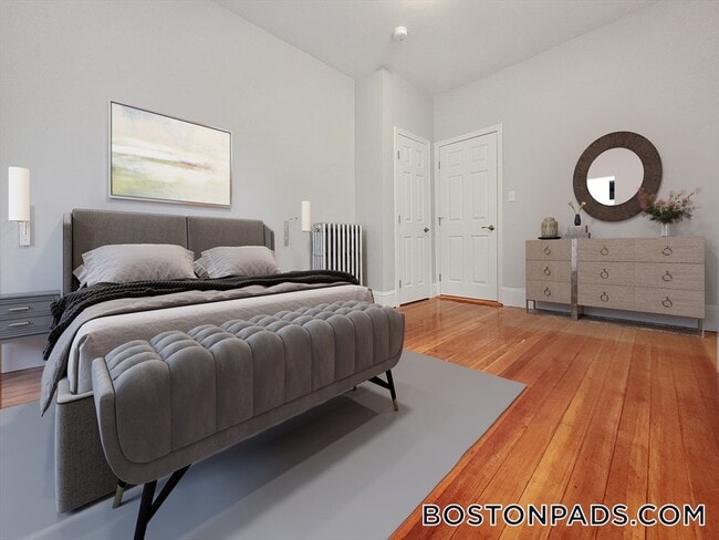 Building Photo - 225 E Eagle St