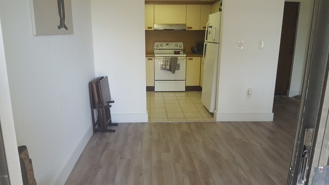 Building Photo - 8820 SW 123rd Ct