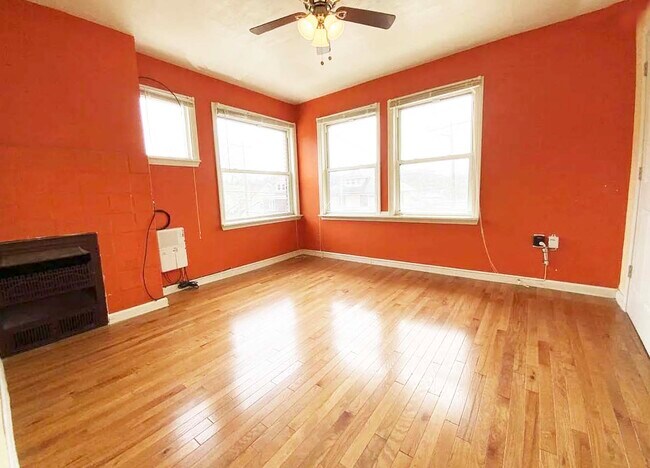 Foto del edificio - 221 Sterrett St