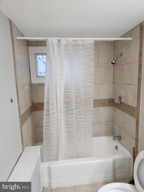 456 Bush St, Bridgeport, PA 19405 Room for Rent in Bridgeport, PA