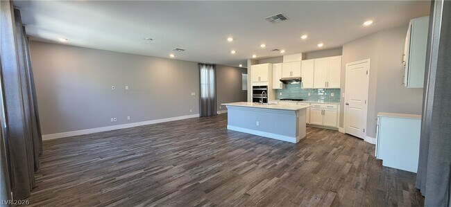 Building Photo - 8726 Sand Verbena Ave