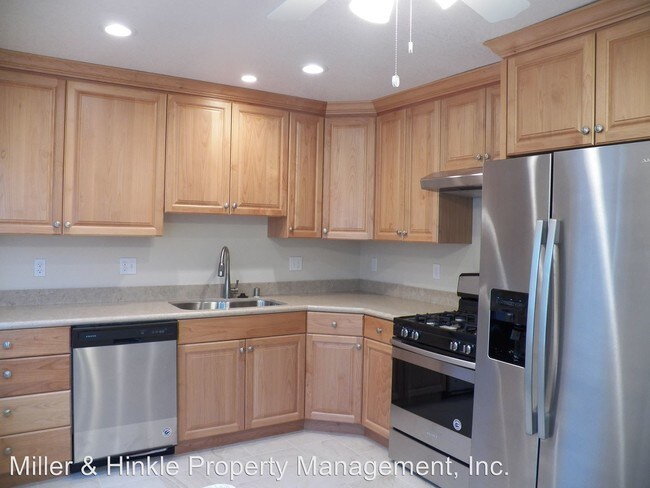 Building Photo - 4 br, 1 bath House - 3030 Kirk Rd