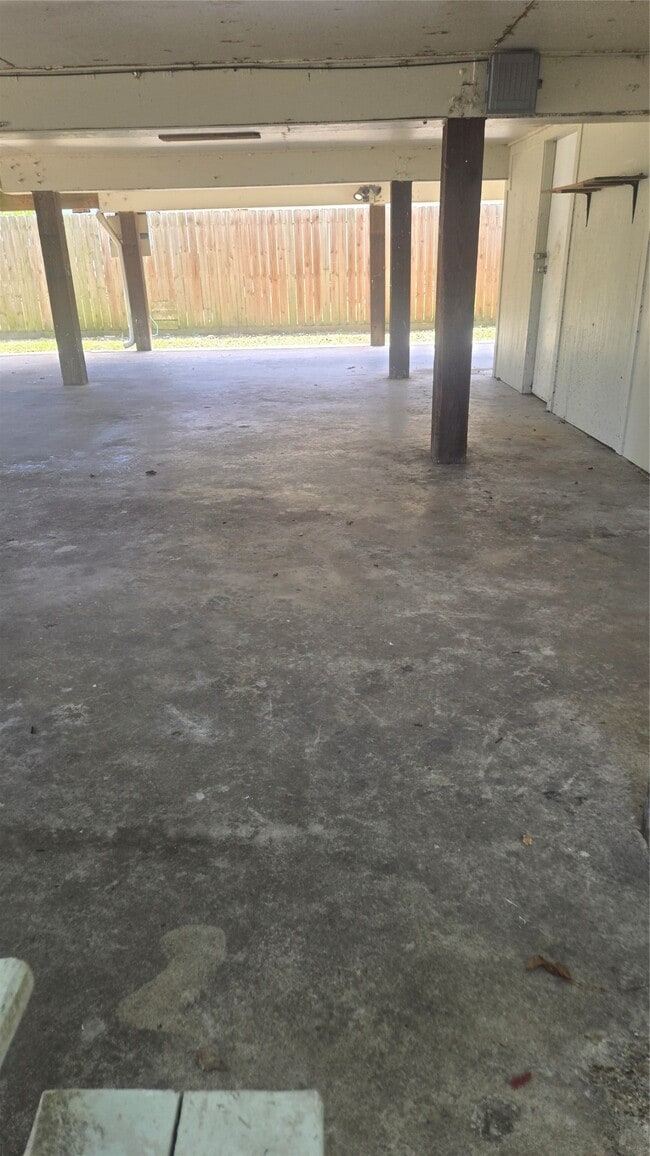 Building Photo - 3810 Chanterway St