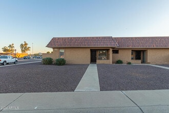 Building Photo - 511 W Blackhawk Dr