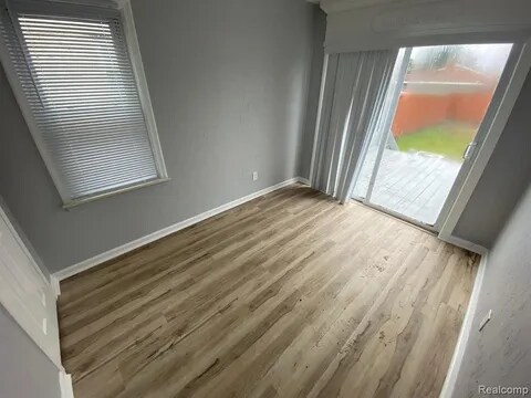 Foto del edificio - 11116 Chalmers Ave