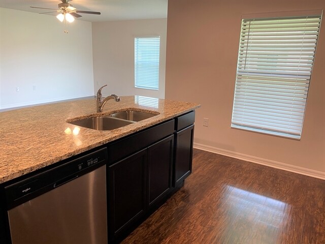 Foto del edificio - 1116 Brenton Leaf Dr