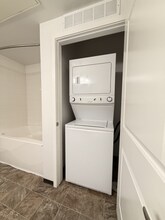 laundry-park-hill-4000-1x1-B104-Ash-A1-01-28-2026 - Park Hill 4000