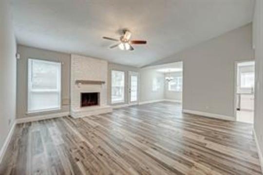 Building Photo - 6802 Glenray Dr