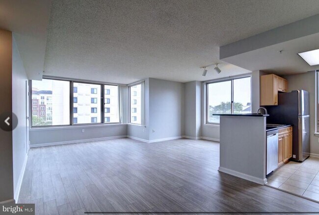 Foto del edificio - 2726 Gallows Rd