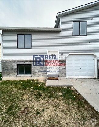 Building Photo - 1215 Cottage Ave