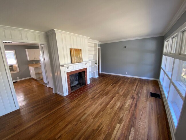 Foto del edificio - N 36th ST Cottage