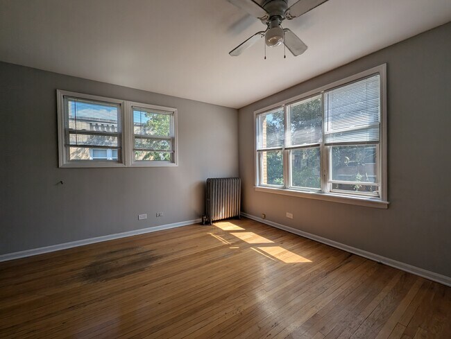 Foto del edificio - 912 W Dakin St