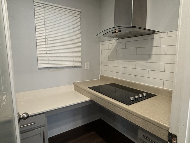 Building Photo - 5898 Weldra Dr