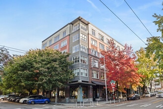 Building Photo - 1610 Belmont Ave
