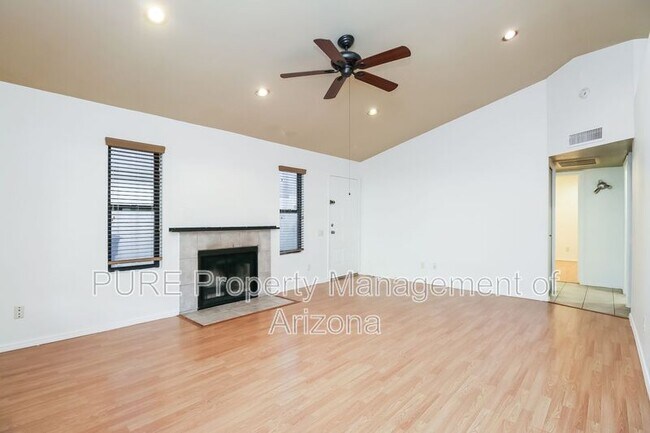 Building Photo - 5222 W Jupiter Way N