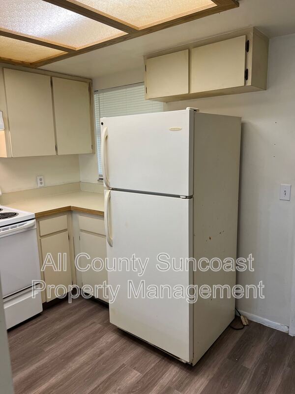Foto del edificio - 12157 117th St N