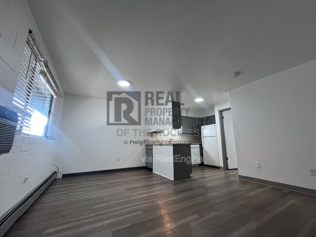 Foto del edificio - 713 N Garfield Ave