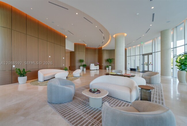 Foto del edificio - 2411 Laguna Cir