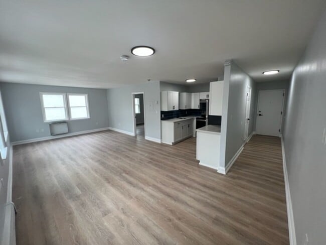 Building Photo - Riverview Apartments