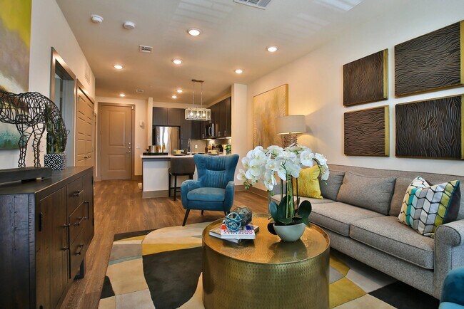 Building Photo - 300 Enclave Dr