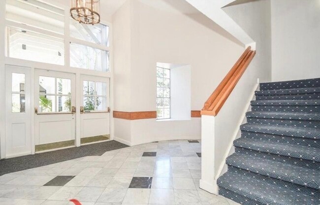 Foto del edificio - 2333 Bering Dr