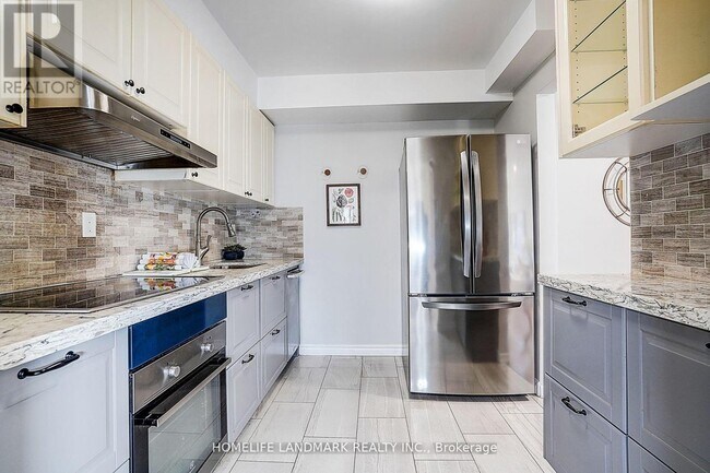 Photo du bâtiment - 25 Bracken Fernway