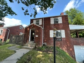 Building Photo - 565 Kelso Rd