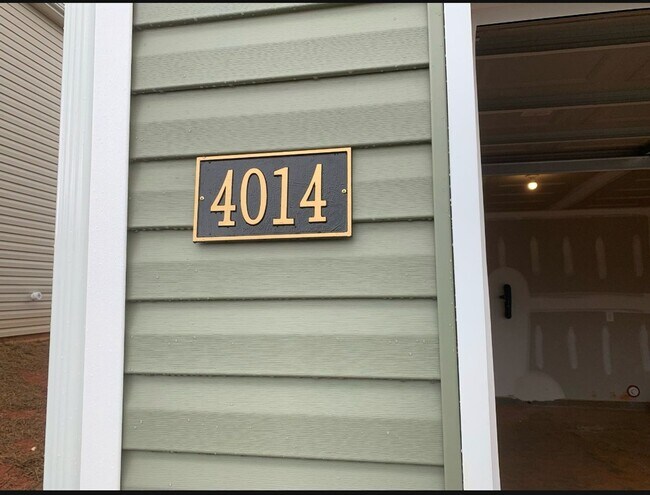 Foto del edificio - Spacious 5BR House in Greensboro