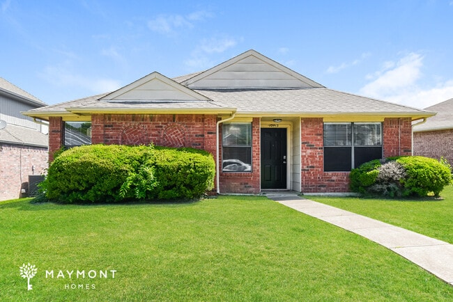 Building Photo - 12713 Hilltop Dr